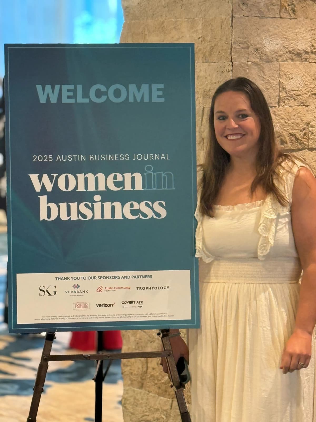 Plumbing Outfitters COO Ashley Stroud Receives 2025 Women in Business Award from Austin Business Journal